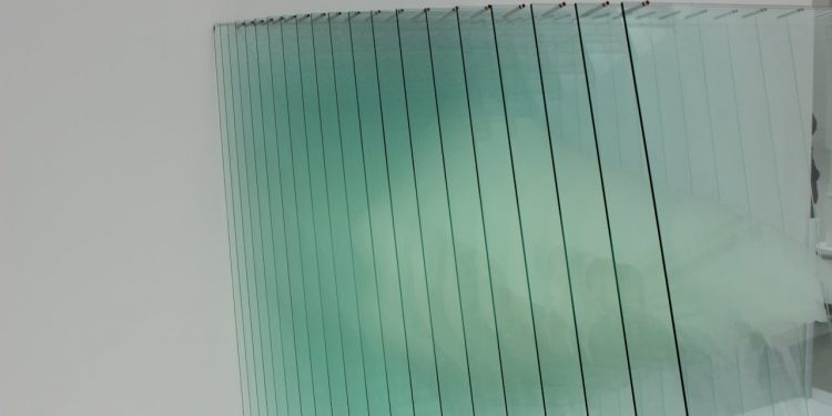 Is gelaagd glas de toekomst van duurzaam en veilig bouwen?